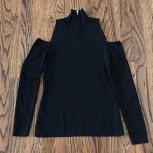 Long Sleeve, bare shoulder, black stretchy shirt